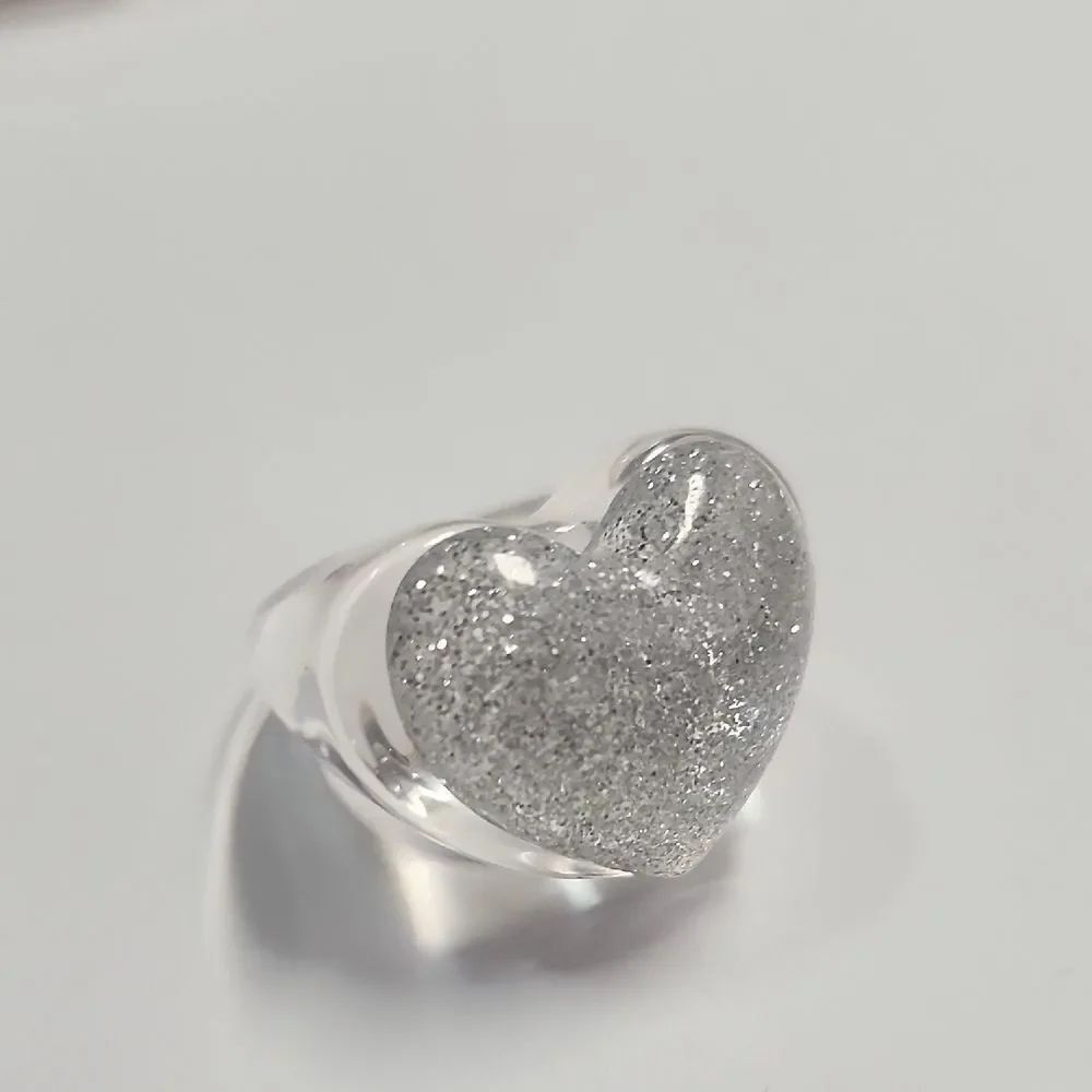 Glitter Puffy Heart Ring
by Sparklemuse